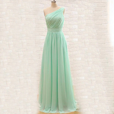 Three styles of bridesmaid Sleeveless Maxi Dress